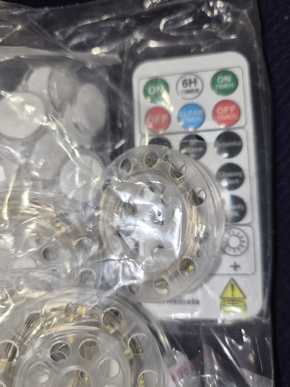 LED Battery-Powered Puck Lights - White